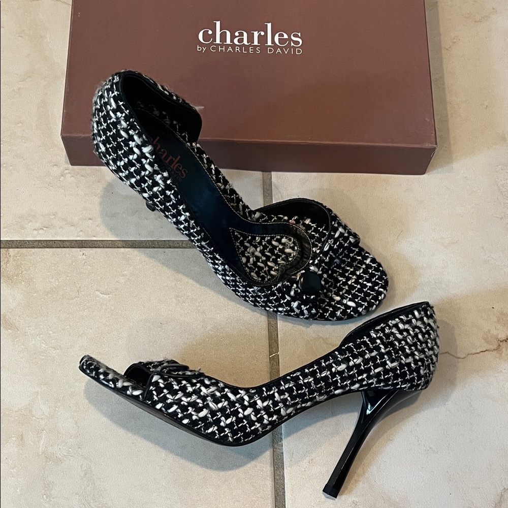 Charles By Charles David Black and White Tweed Heels